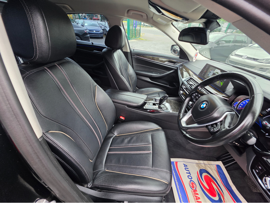 2017 BMW 5 Series 523D LUXURY - CARPLAY NAVIGATION EDITION FULL LEATHER ELECTRIC HEATED SEATS - 360 REVERCE CAMERA - PRIVACY GLASS €24,950