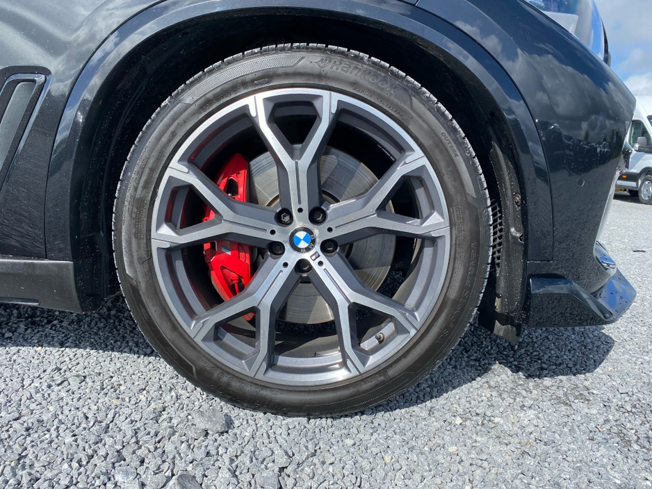 2021 BMW X5 - image 35