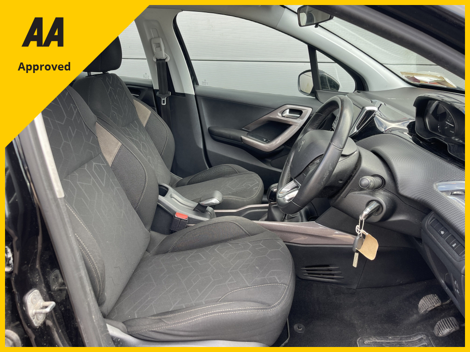 2015 Peugeot 2008 - image 3