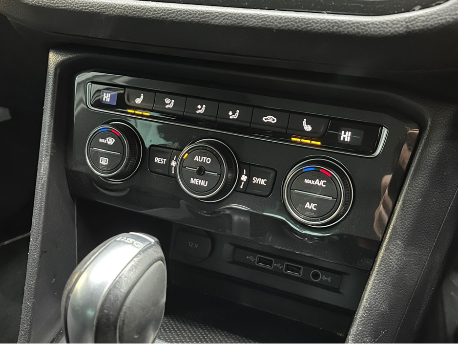 2019 Volkswagen Tiguan €25950! 2019 VW TIGUAN 2.0 TDI HEATED SEATS FRONT&REAR - REVERSE CAMERA - CARPLAY - CRUISE CONTROL €25,950