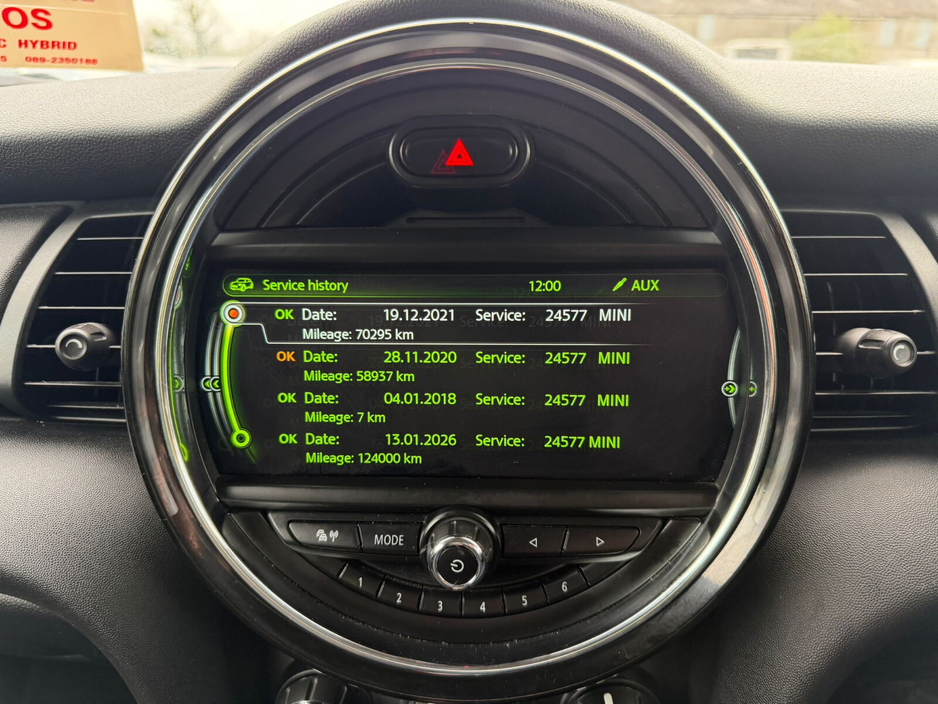 2017 MINI Hatch - image 11