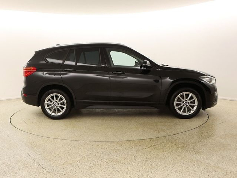 2019 BMW X1 - image 8