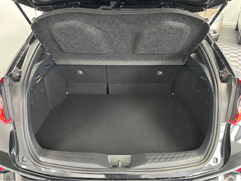 2018 Toyota C-HR - image 11