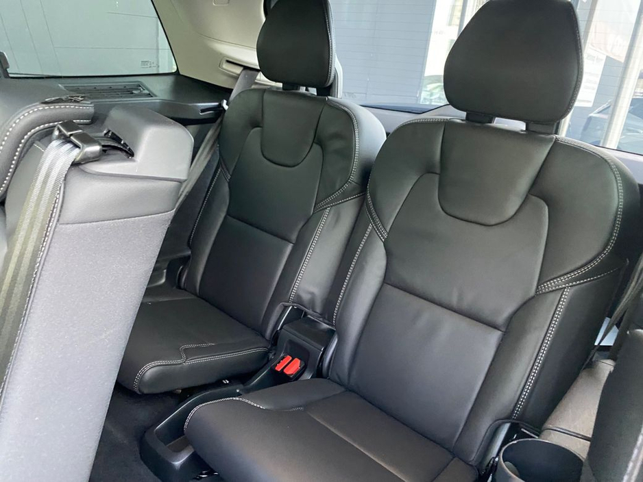 2025 Volvo XC90 - image 18