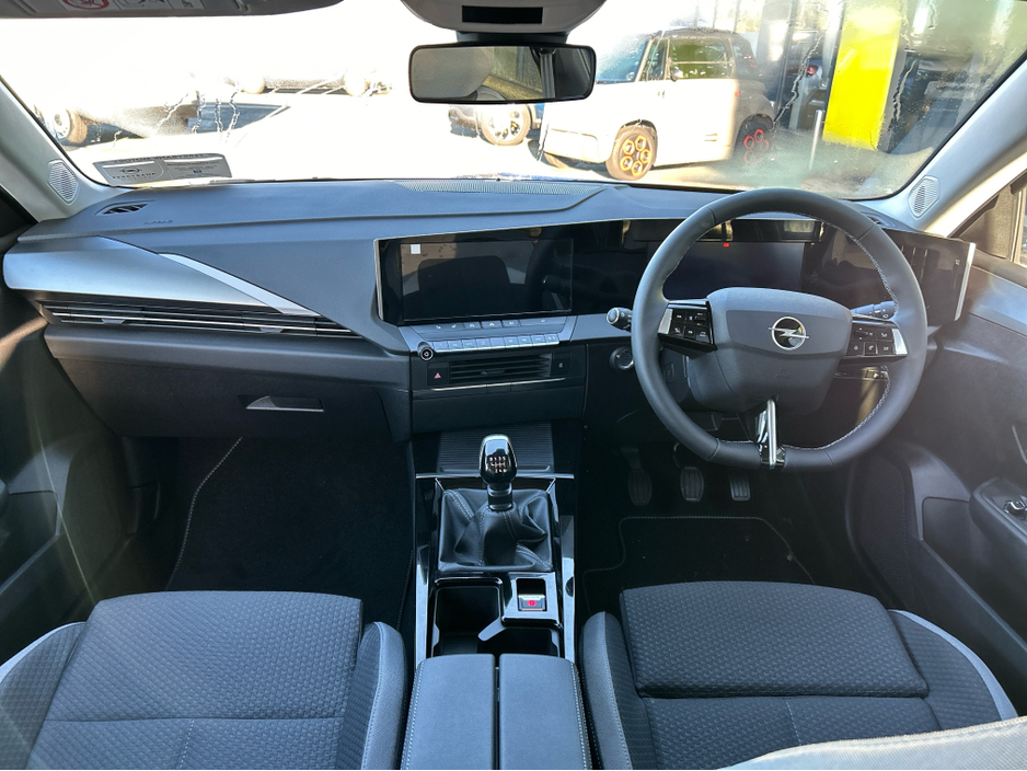 2026 Opel Astra 1.2 Turbo 110hp S/S6-speed manual €32,800