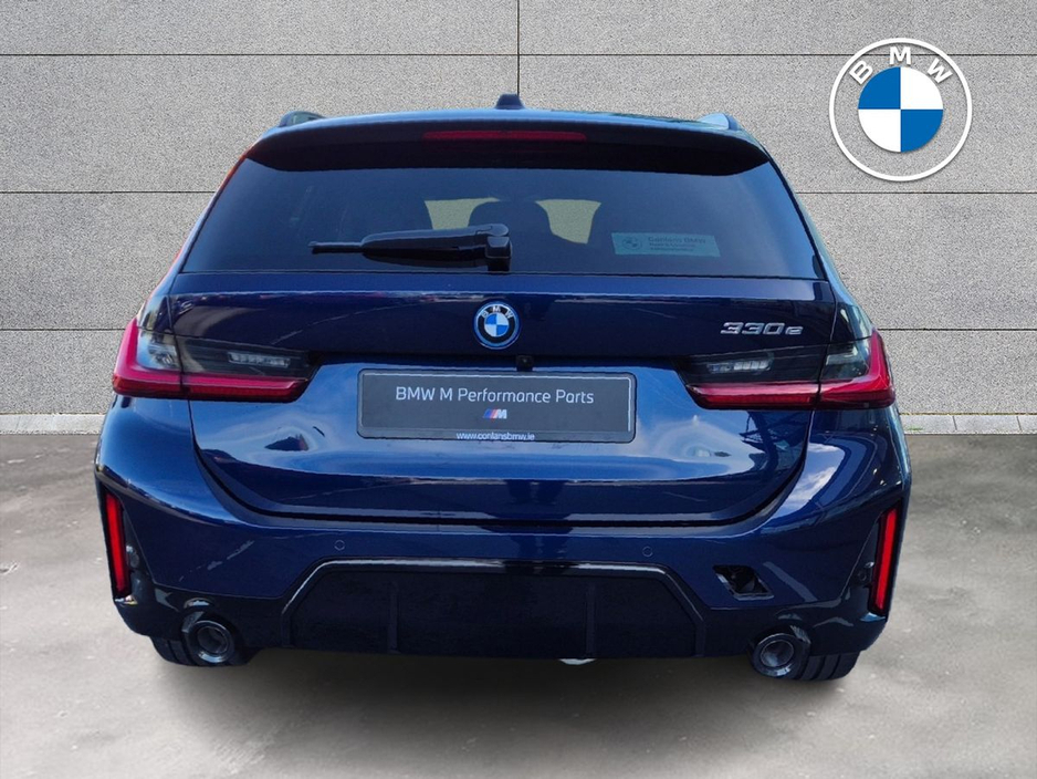 2026 BMW 3 Series - image 13