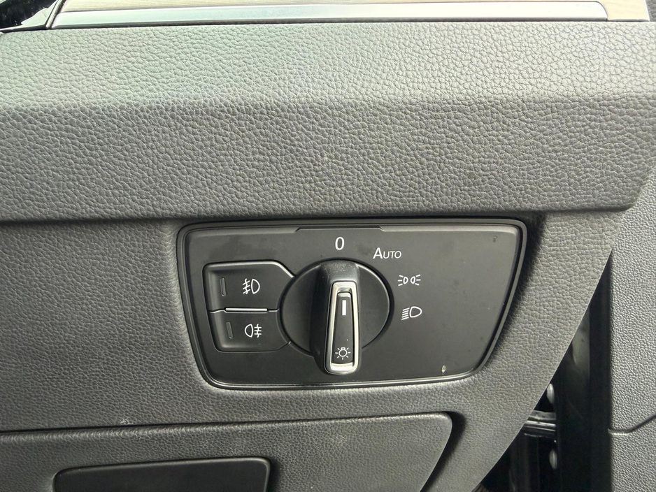 2021 Volkswagen Passat - image 18