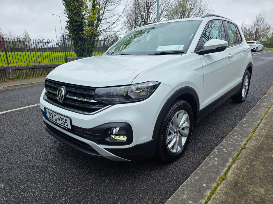 2019 Volkswagen T-Cross - image 6