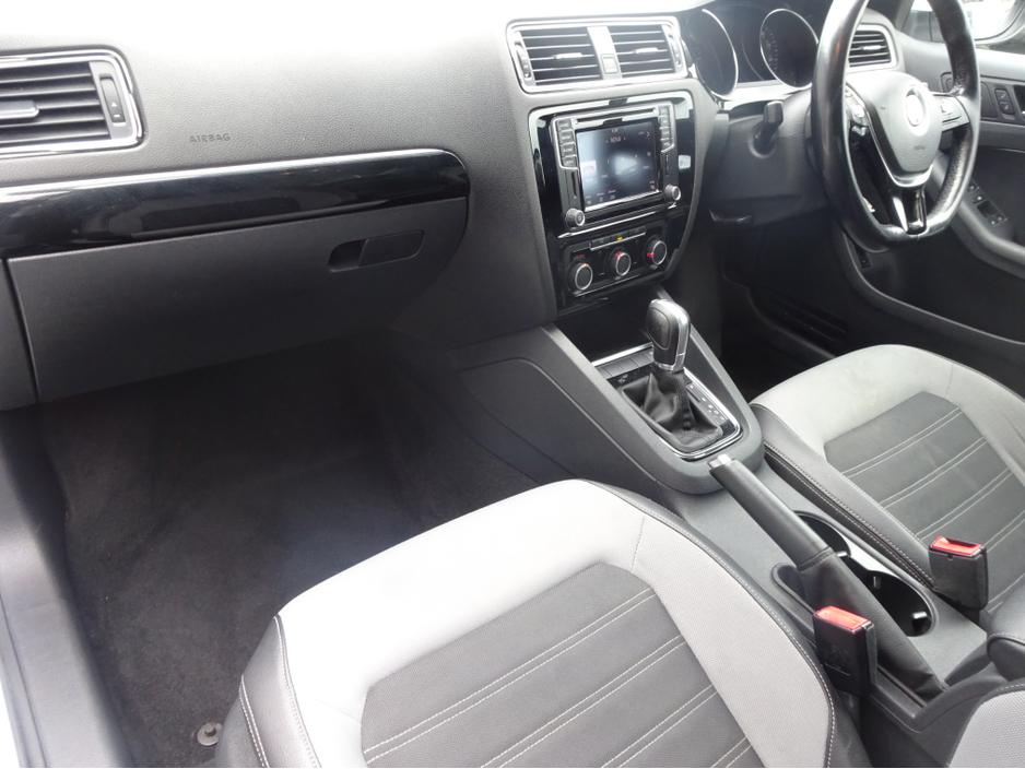 2016 Volkswagen Jetta 2.0 TDI GT BLUEMOTION 150PS 4 DOOR AUTOMATIC KEY 26 €10,950