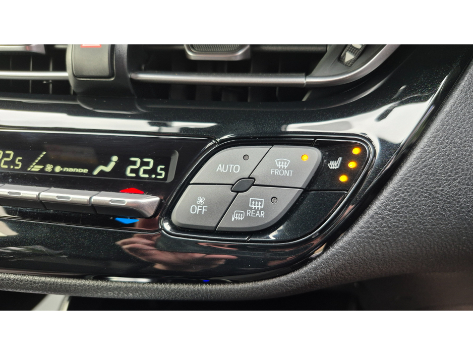 2019 Toyota C-HR - image 35