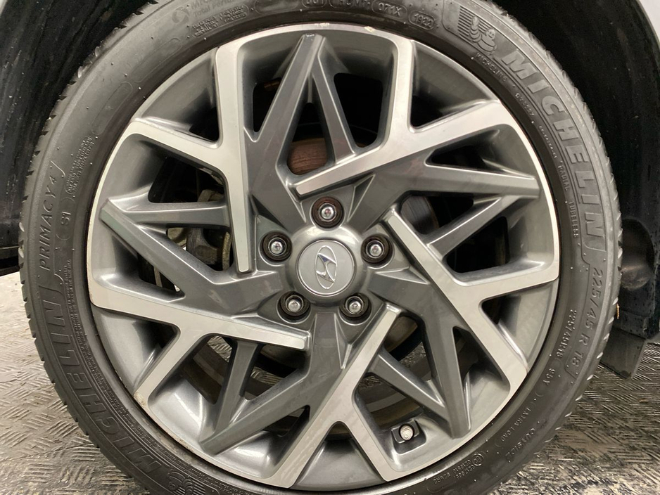 2023 Hyundai Kona 1.6 HYBRID Executive Auto €26,995