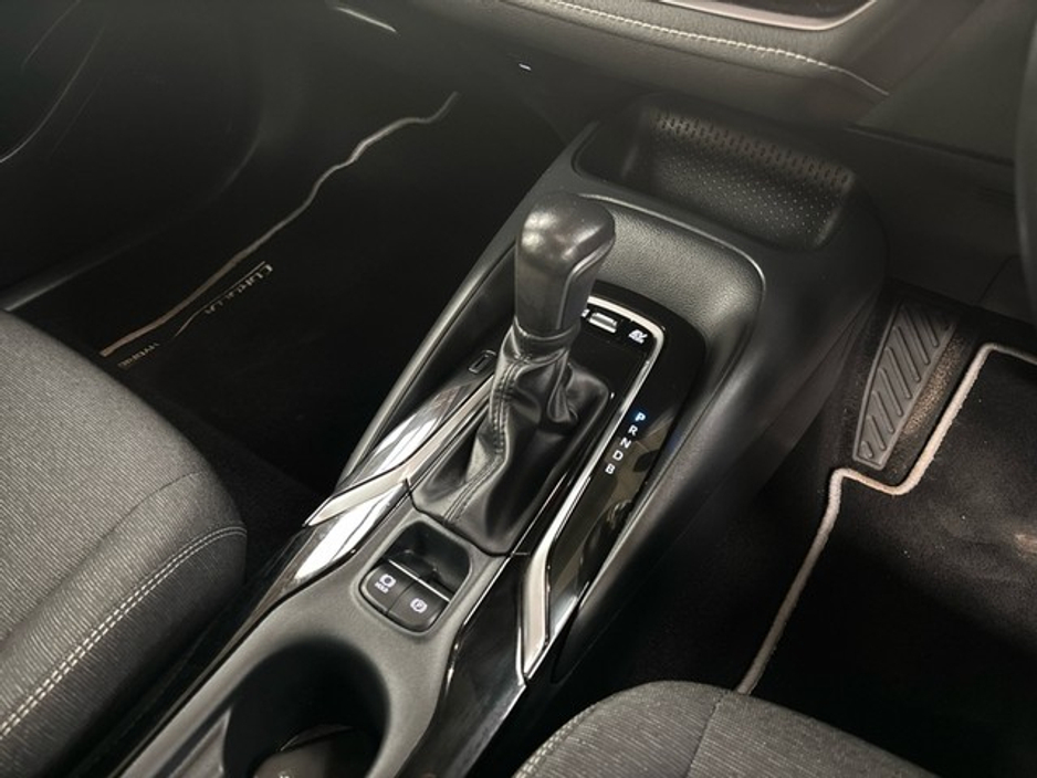 2023 Toyota Corolla - image 14