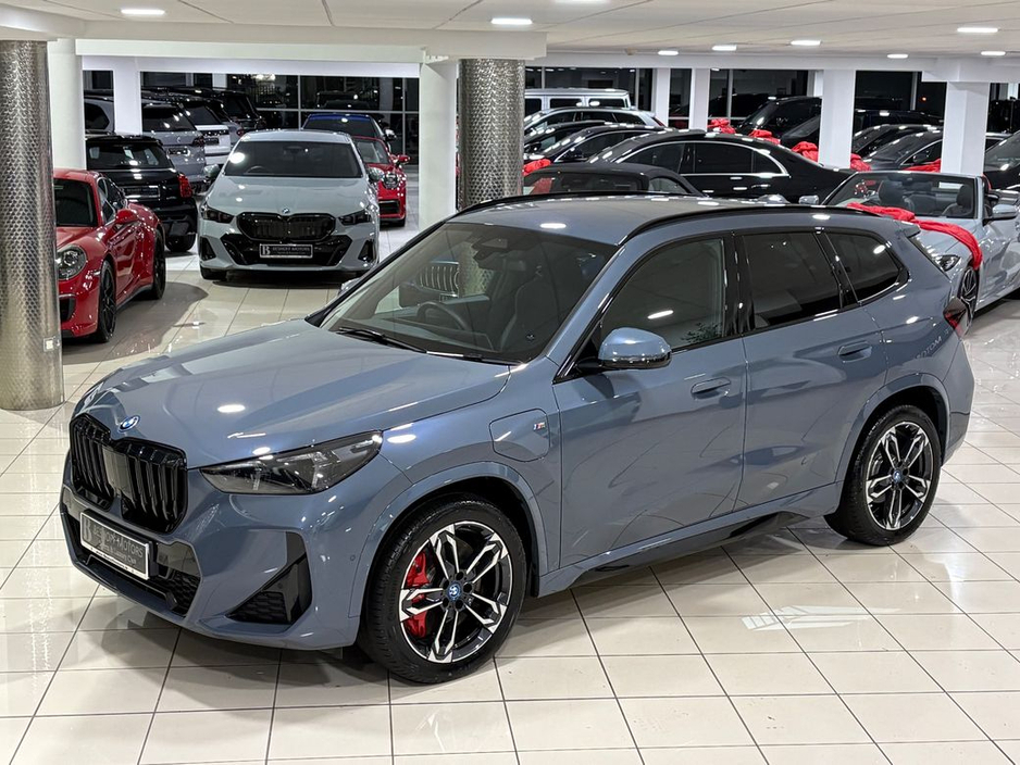 2025 BMW X1 25e M-SPORT PRO X-DRIVE=ONLY 8000 MILES//HUGE SPEC//AS NEW=BMW WARRANTY UNTIL 02/2028=TAILORED FINANCE PACKAGES INCL PCP AVAILABLE=TRADE IN'S WELCOME €52,995