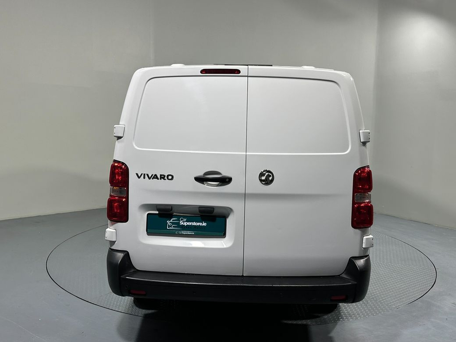 2020 Opel Vivaro LWB Twin Sliding Doors 1.5 Diesel €14,800