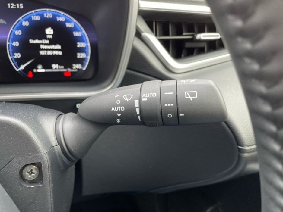 2025 Toyota Corolla CROSS - Save EUR 7,000 - SPORT Model - 1.8 Hybrid - Automatic - EUR 190 Tax // Remote Central Locking // Front Electric Windows // Rear Electric Windows // Electric Mirrors // Heated Mirrors €37,980