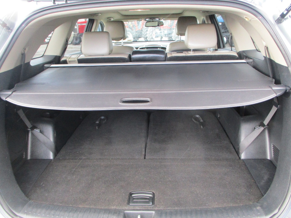 2017 Kia Sorento - image 10