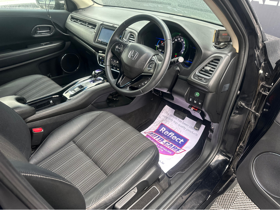 2015 Honda Vezel - image 8