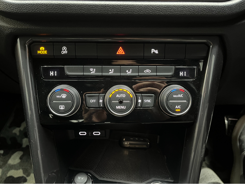 2021 Volkswagen T-Roc - image 20