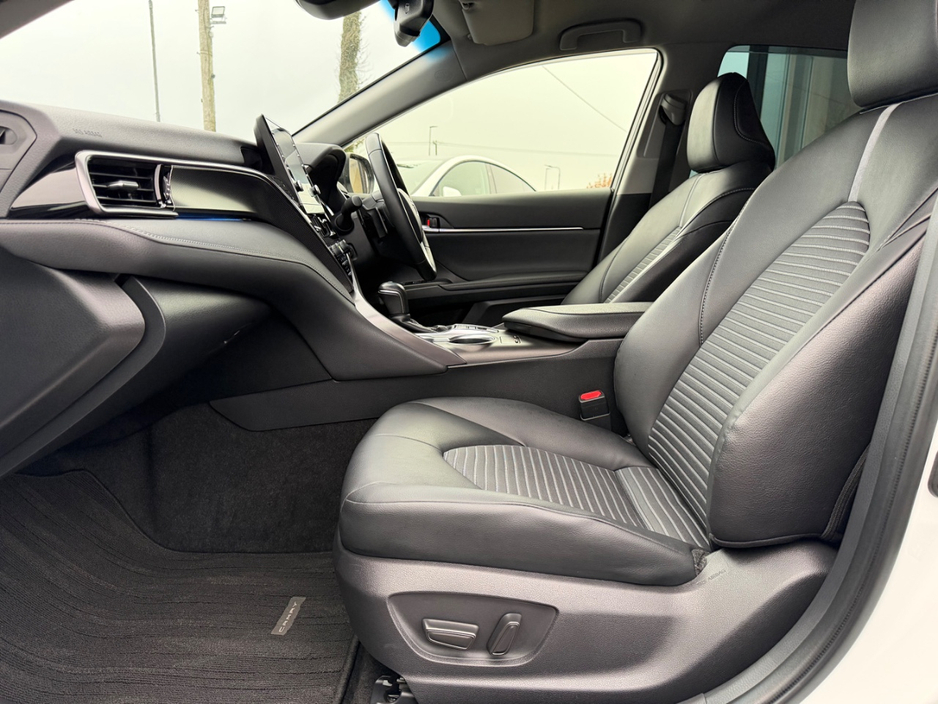 2023 Toyota Camry - image 37