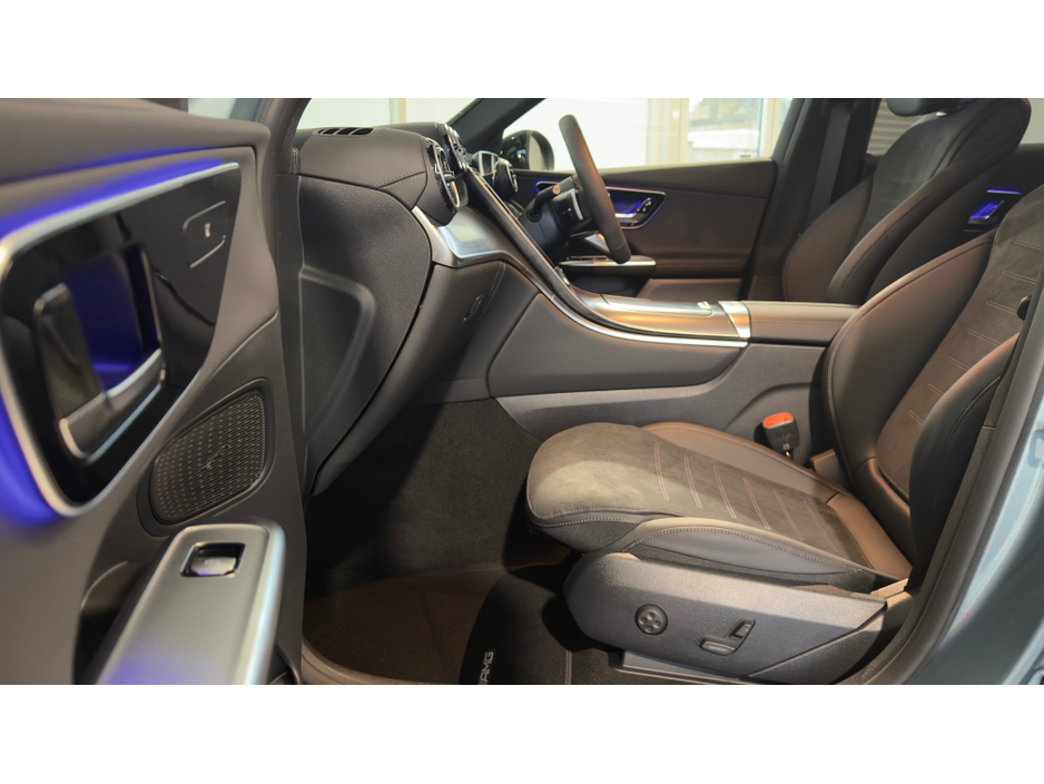 2026 Mercedes-Benz GLC Class 300 URBAN ED DE 4MATIC EDITION