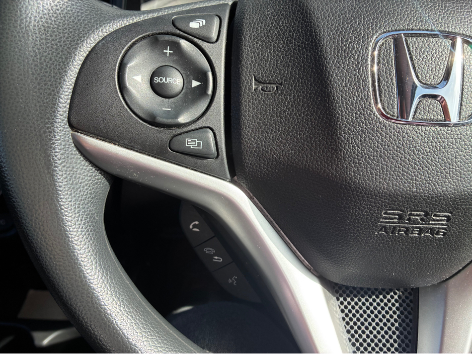 2018 Honda Jazz - image 14