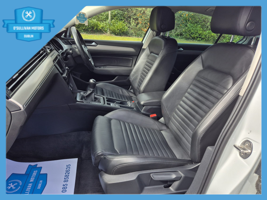 2016 Volkswagen Passat - image 17