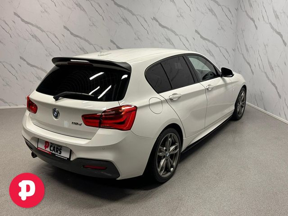 2017 BMW 1 Series - image 18