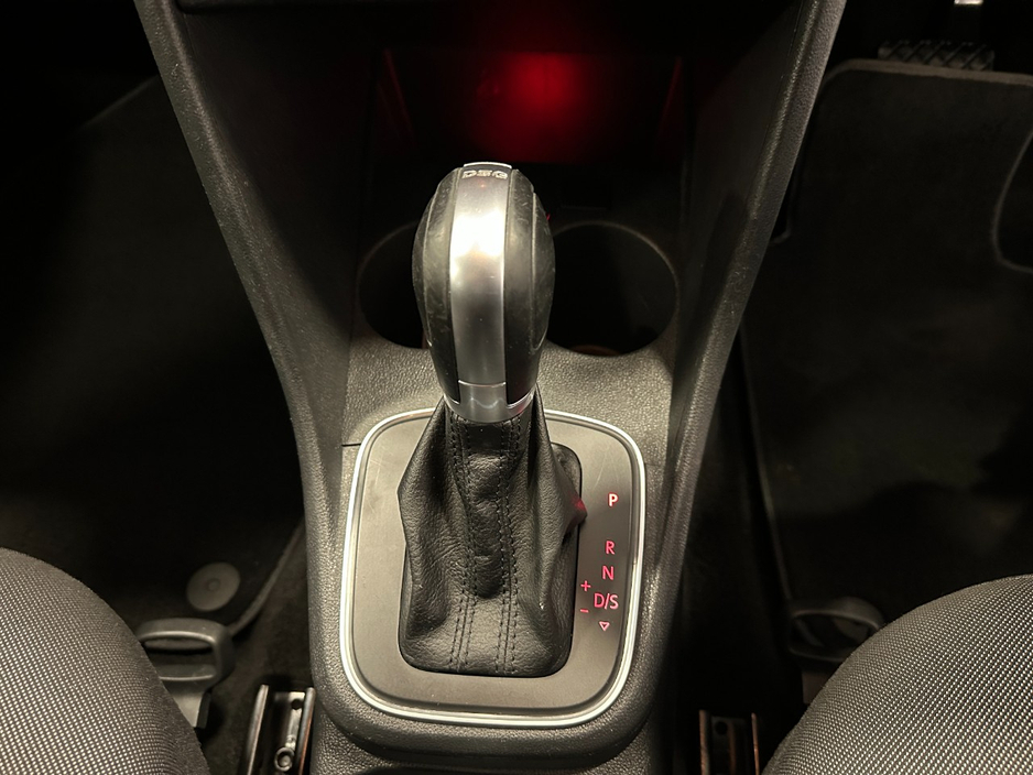 2016 Volkswagen Polo - image 26