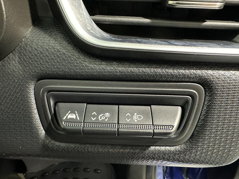 2023 Renault Clio Equilibre 1.0 Petrol 231 €16,250