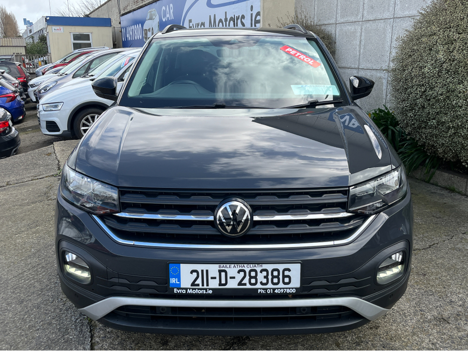 2021 Volkswagen T-Cross - image 2