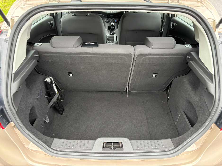 2016 Ford Fiesta ZETEC 1.0 65PS M5 4DR MCA €9,995