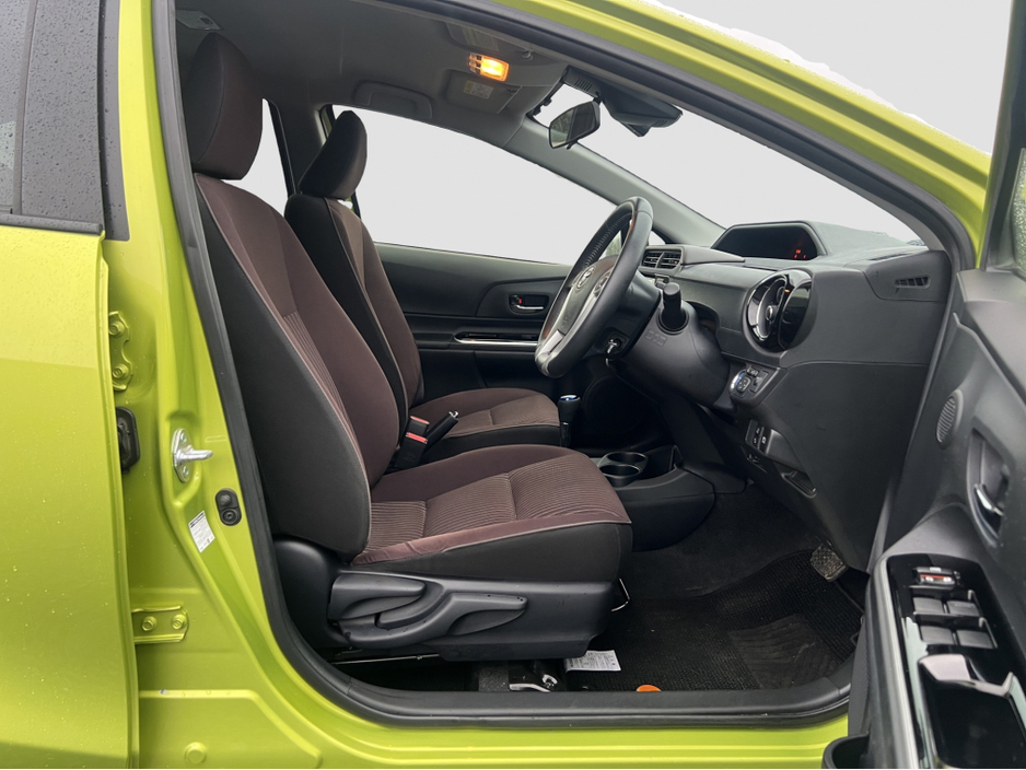 2017 Toyota Aqua 2017 Toyota Aqua 1.5 Self Charging Hybrid €10,950