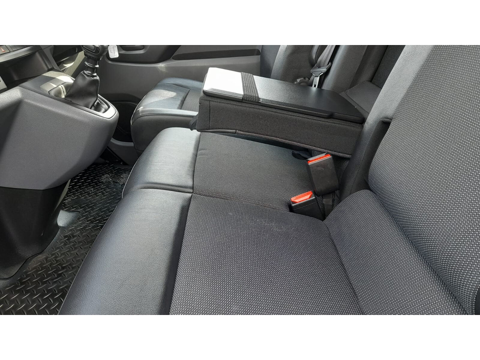 2022 Citroen Dispatch - image 7