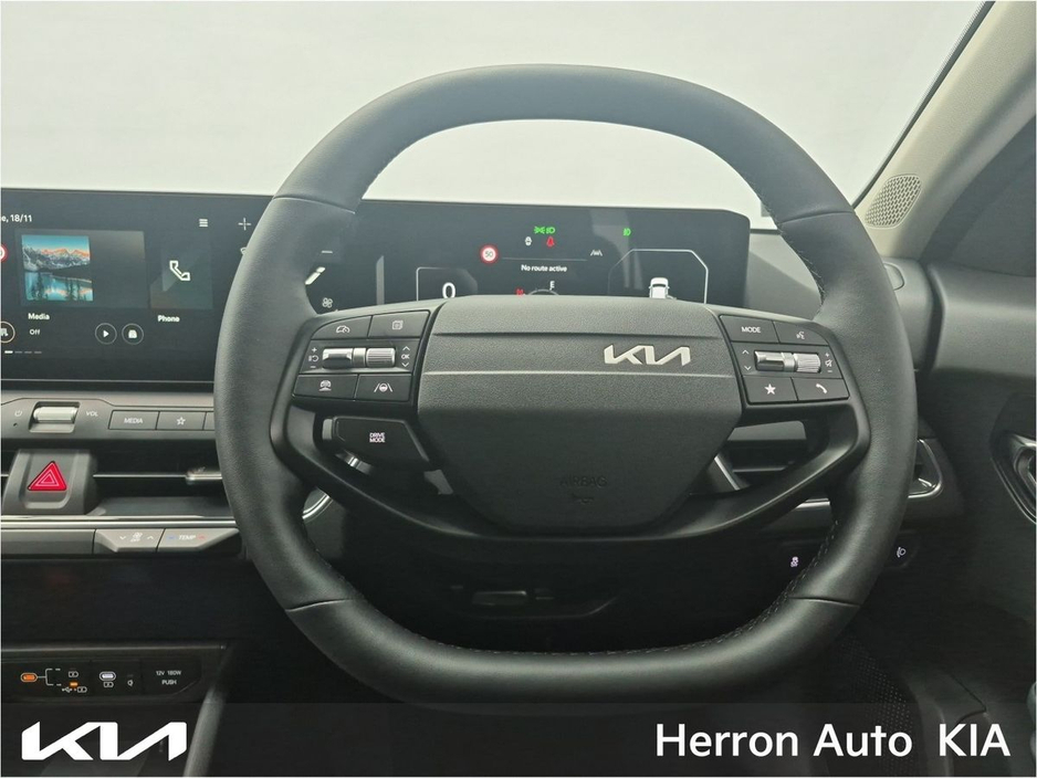 2026 Kia K4 - image 13