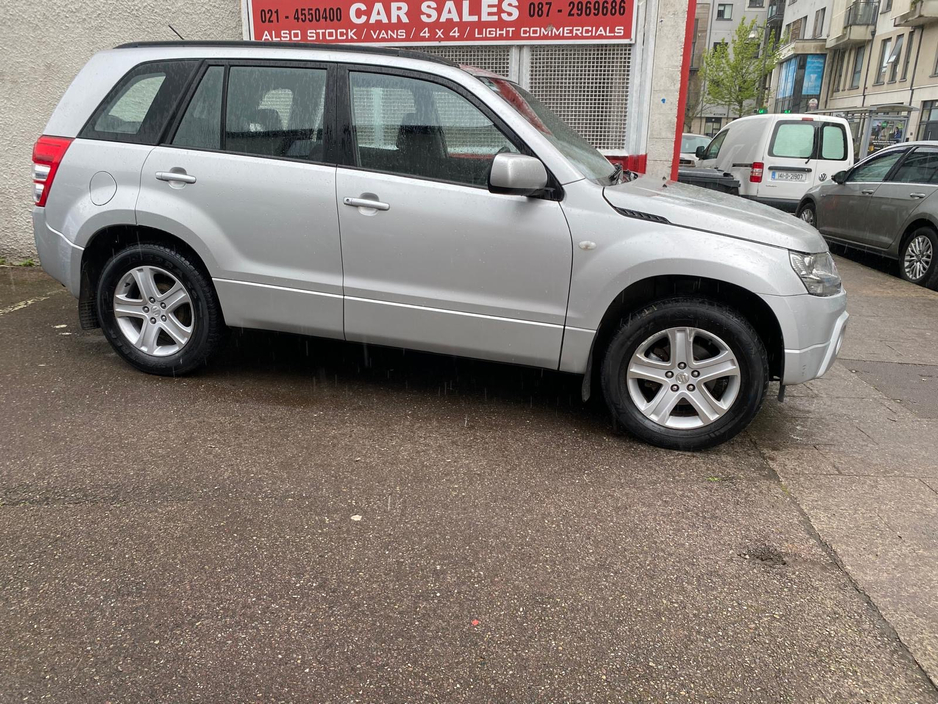 2008 Suzuki Grand Vitara - image 18
