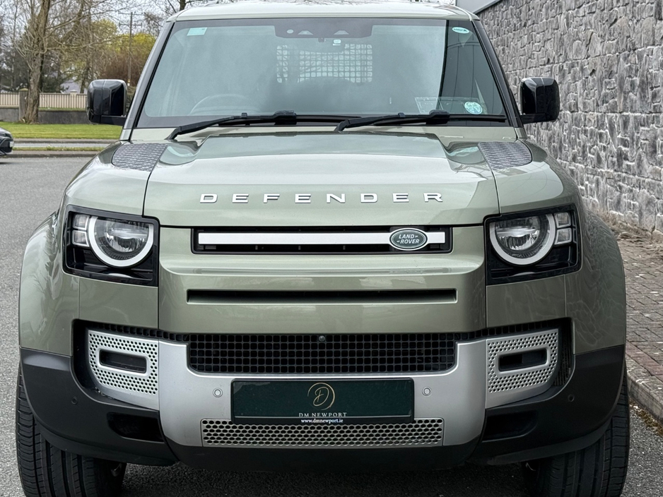 2021 Land Rover Defender - image 6