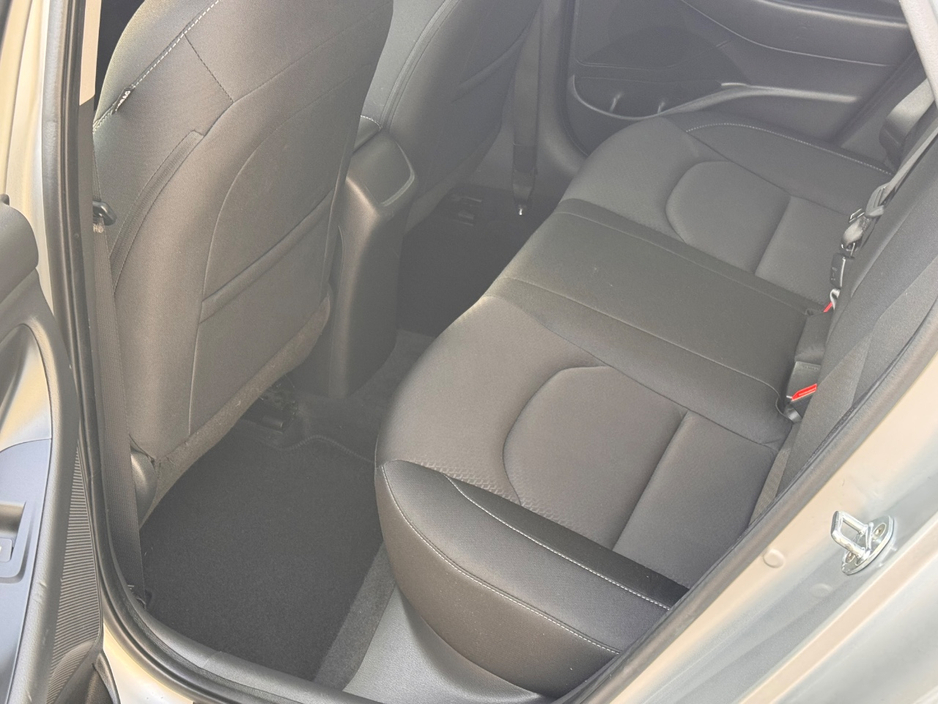 2019 Hyundai i30 - image 13