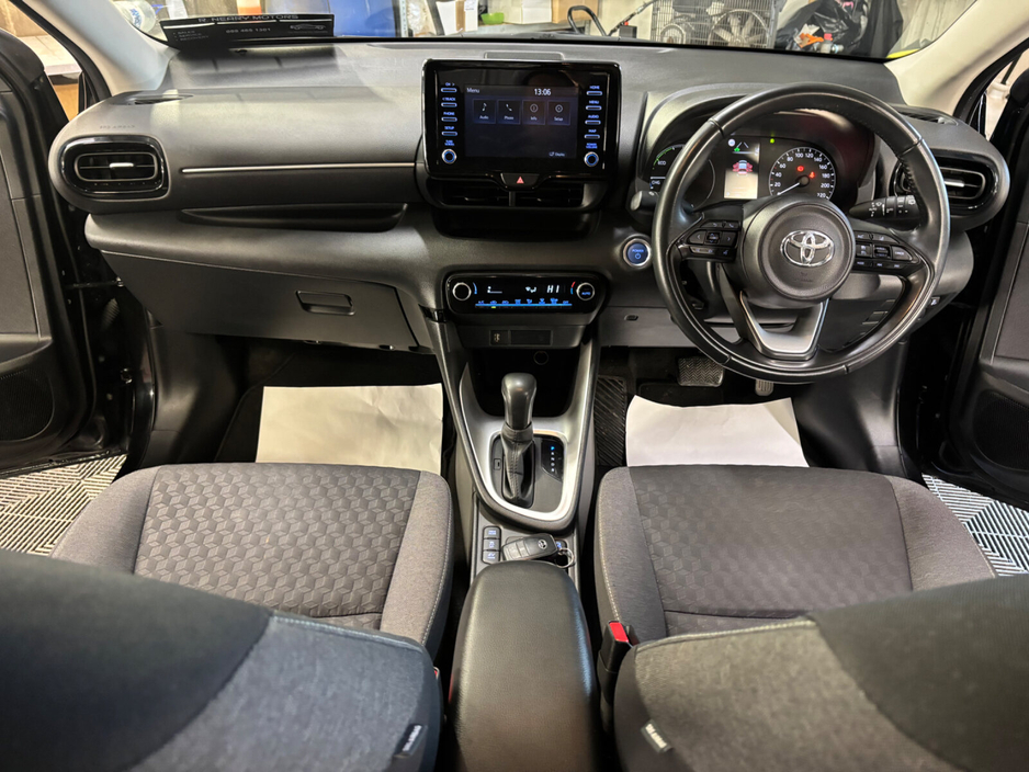 2023 Toyota Yaris 1.5 Hybrid 5Dr Luna €19,950