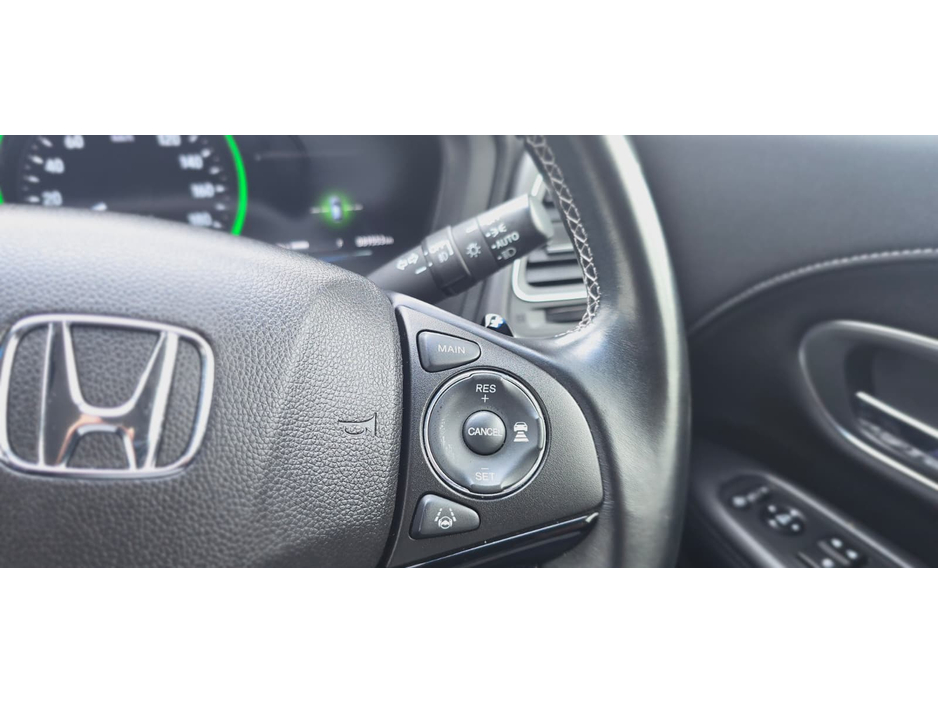 2016 Honda Vezel - image 30