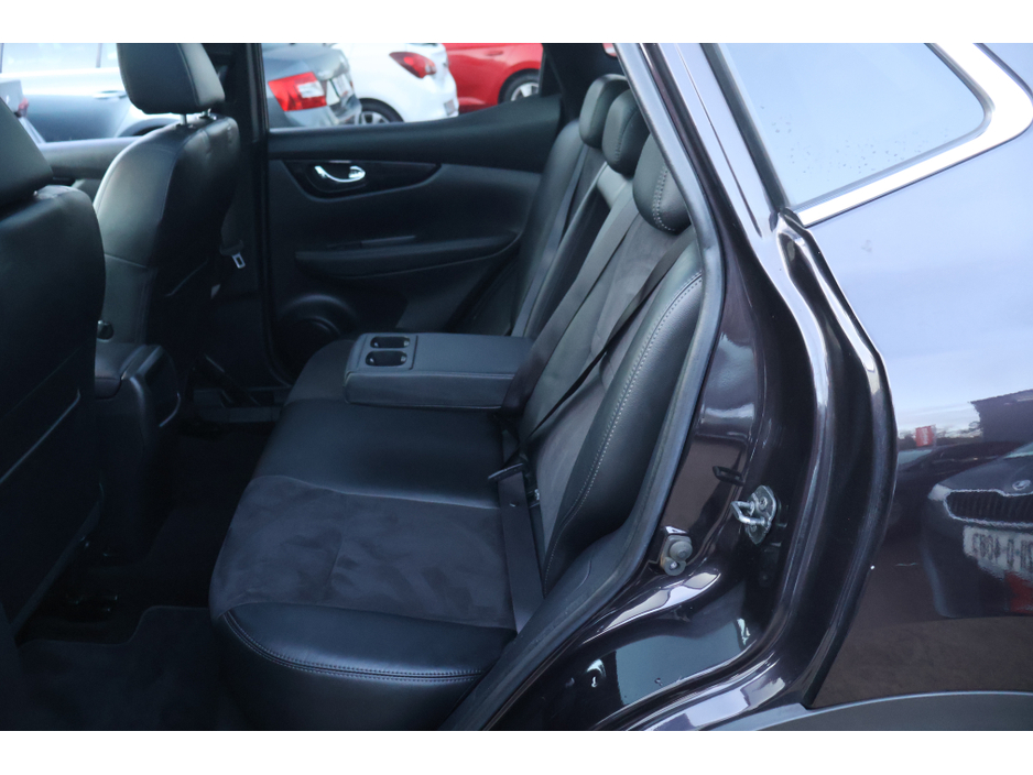 2017 Nissan Qashqai N-VISION 360 Huge Spec New Timing Belt Exceptional Condition! €13,995