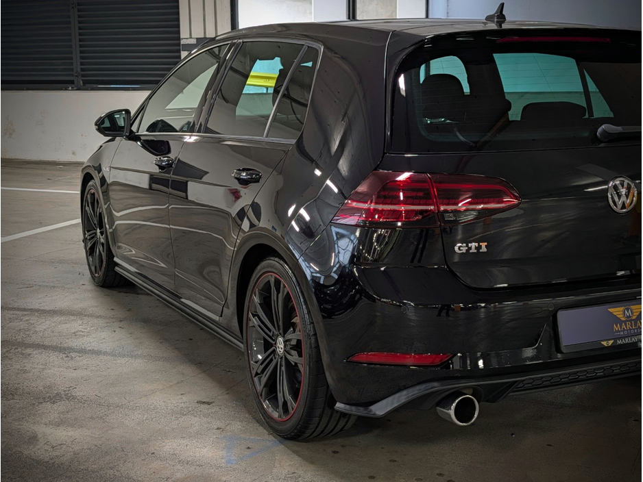 2018 Volkswagen Golf - image 10