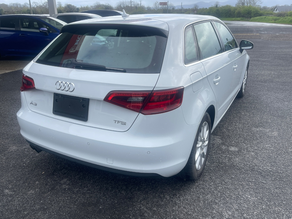 2016 Audi A3 - image 7