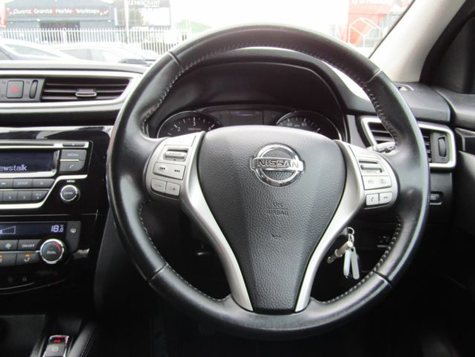 2014 Nissan Qashqai - image 9