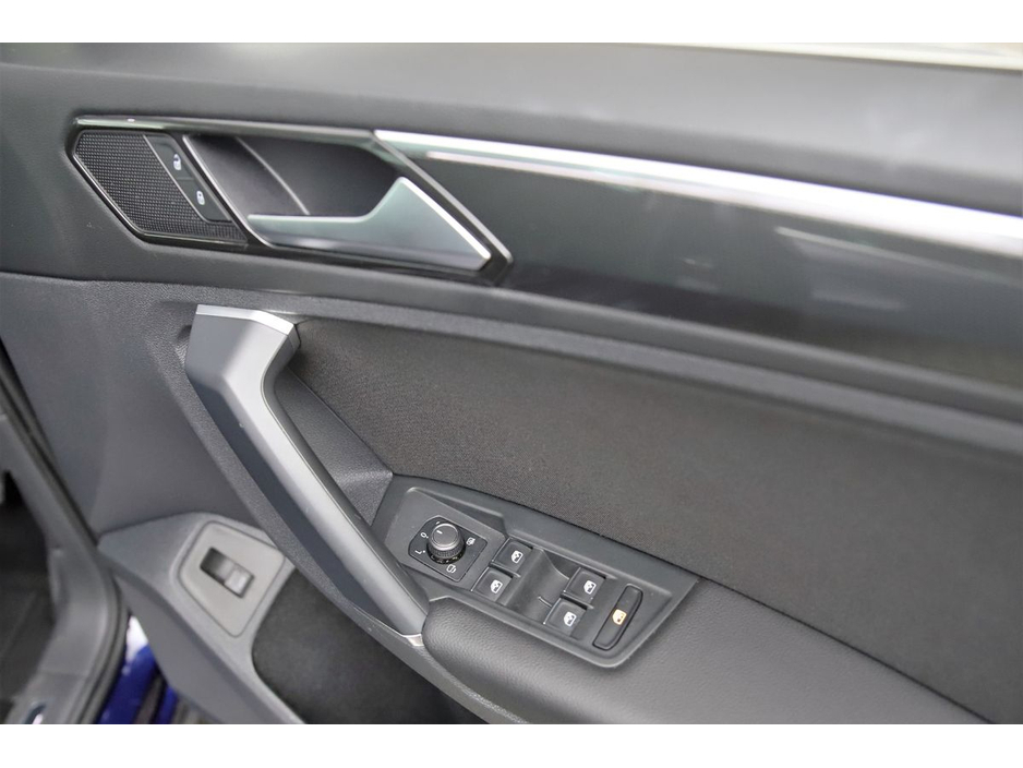 2017 Volkswagen Tiguan 2.0 TDI HIGHLINE 150HP*ALLOYS*PRIVACY GLASS* €25,890