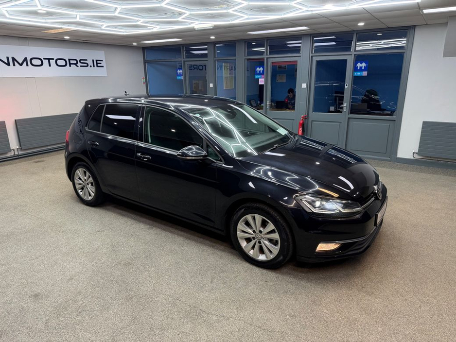 2017 Volkswagen Golf - image 10