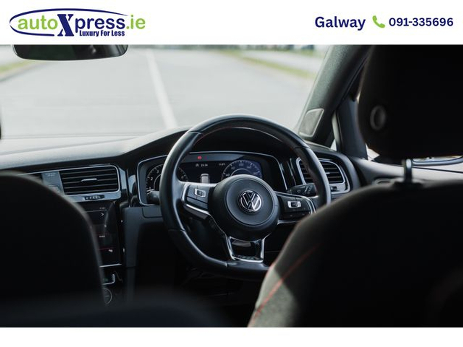 2019 Volkswagen Golf - image 18