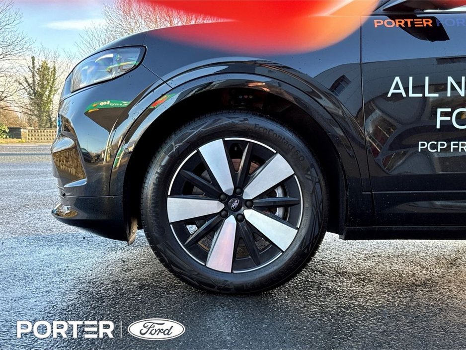 2026 Ford Capri SELECT *627 KLMS RANGE*