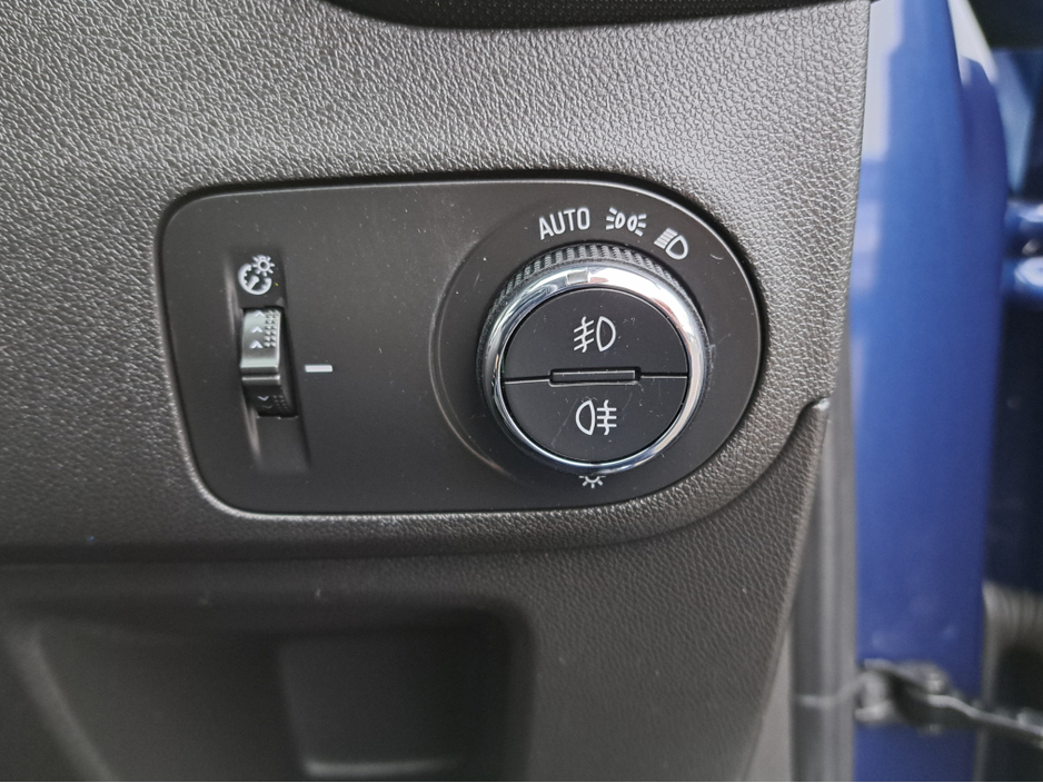 2022 Opel Crossland ULTIMATE 1.2TURBO 110BHP **LEATHER/SUEDE INTERIOR** €19,950