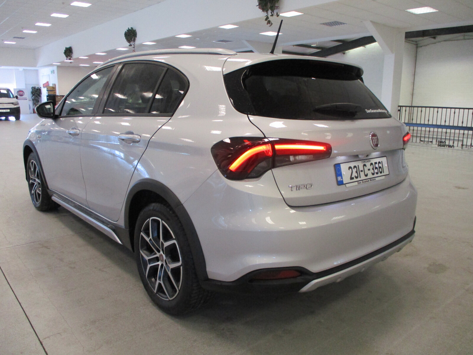 2023 Fiat Tipo 1.0 100HP Cross 5dr €19,950