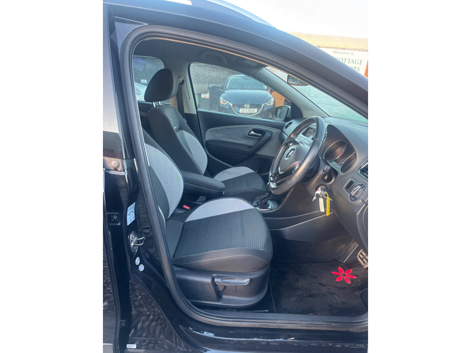 2014 Volkswagen Polo  €10,950